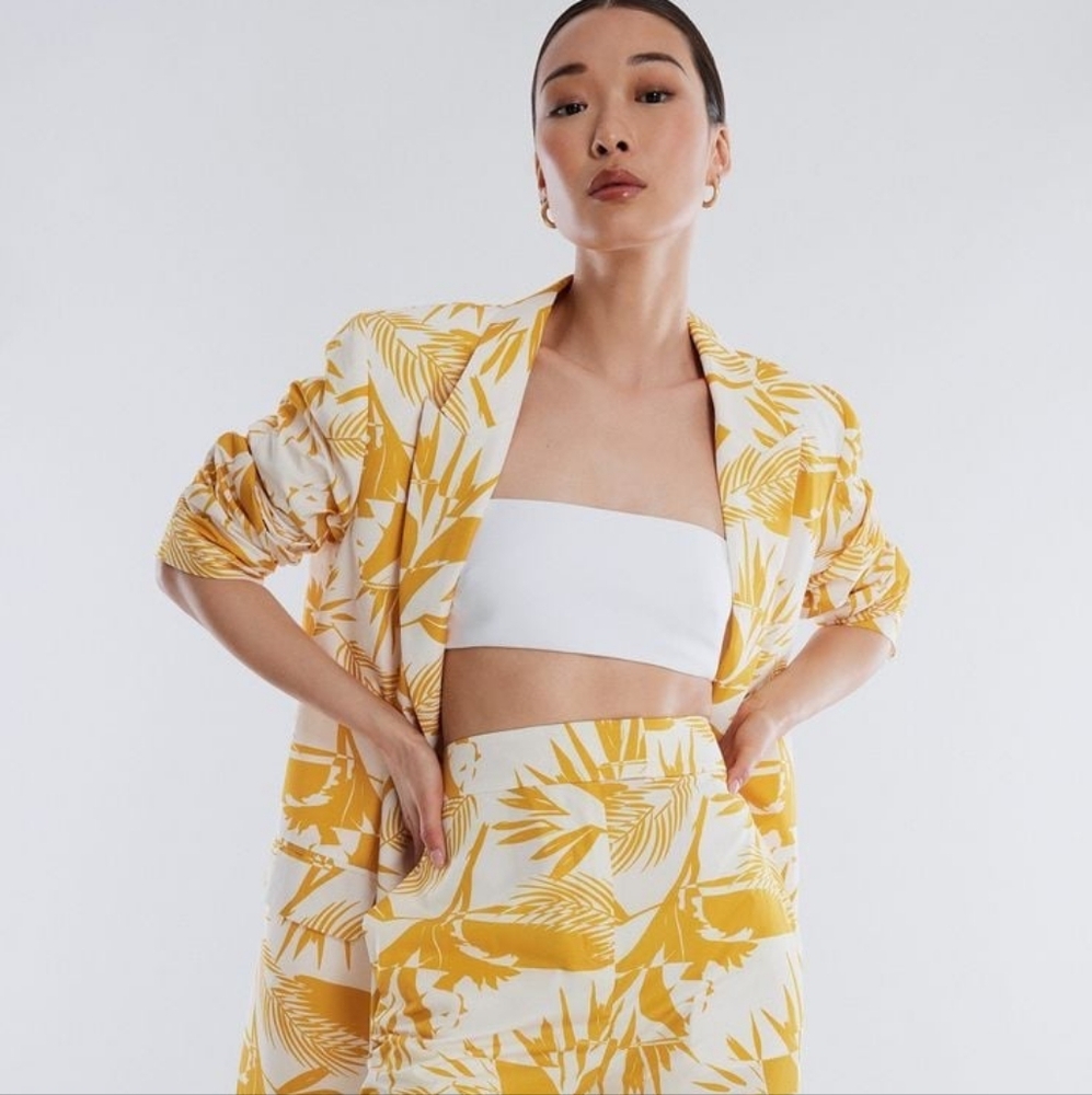 NWT BCBGMaxAzria Oversized Taffeta Yellow White Tropical Blazer Size Large/ XL